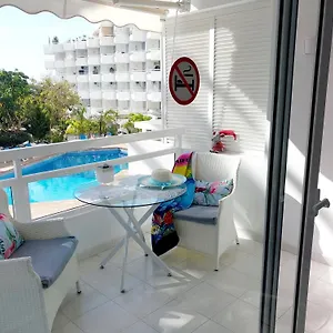 Under The Palm Apartment